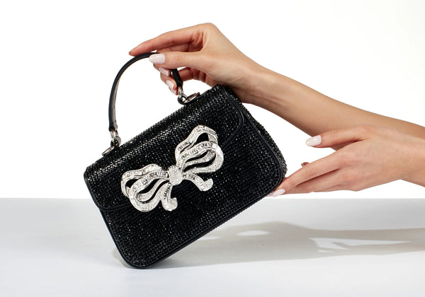 Judith Leiber Black Fullbead Bow Top Handle Judith Leiber Black Fullbead Bow Top Handle