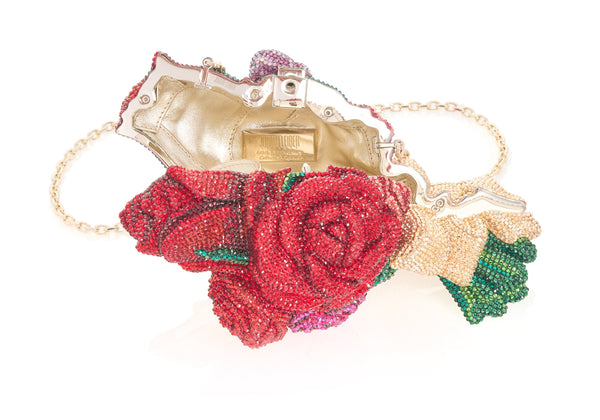 Corsage_RedRoses_7-24_IC2_600x