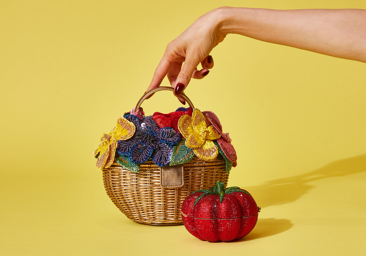 Dorothy Basket Flower Bouquet Champagne