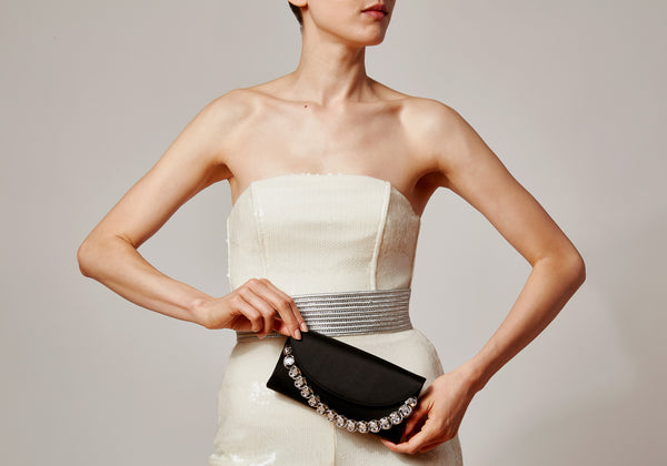 Envelope Taylor Satin Black Silver - Judith Leiber